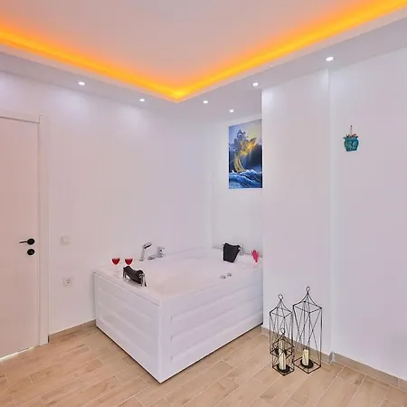 Luxury With Private Pool For 4 People In Patara וילה